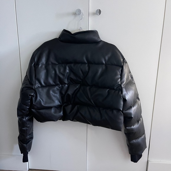 Lovers & friends faux leather puffer - Picture 6 of 6